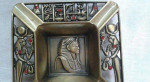Kovový pohyblivý popolník z Egypta – fotka 2